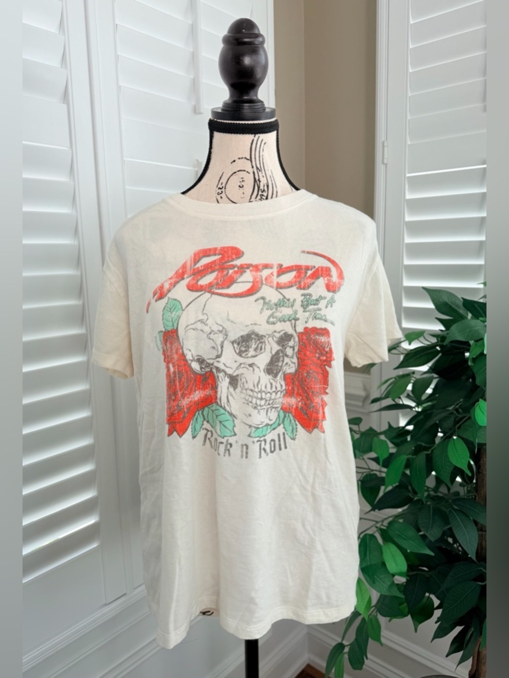 Poison "Nothin' But A Good Time" Rock 'N' Roll Vintage Inspired Tee Size Medium